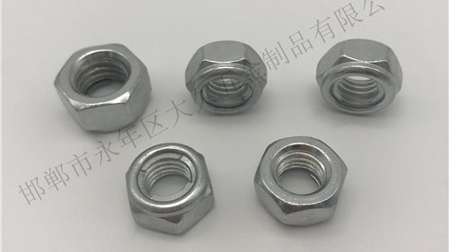 防松螺母是如何做到防松的效果的？